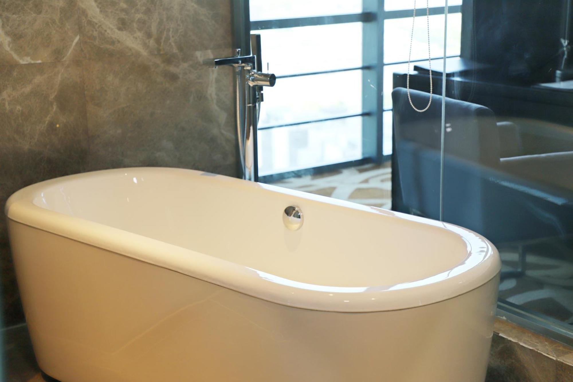 Four Points By Sheraton Qingdao, West Coast Bagian luar foto