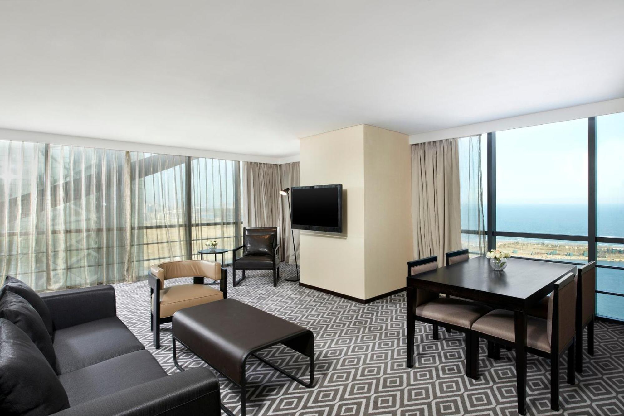 Four Points By Sheraton Qingdao, West Coast Bagian luar foto