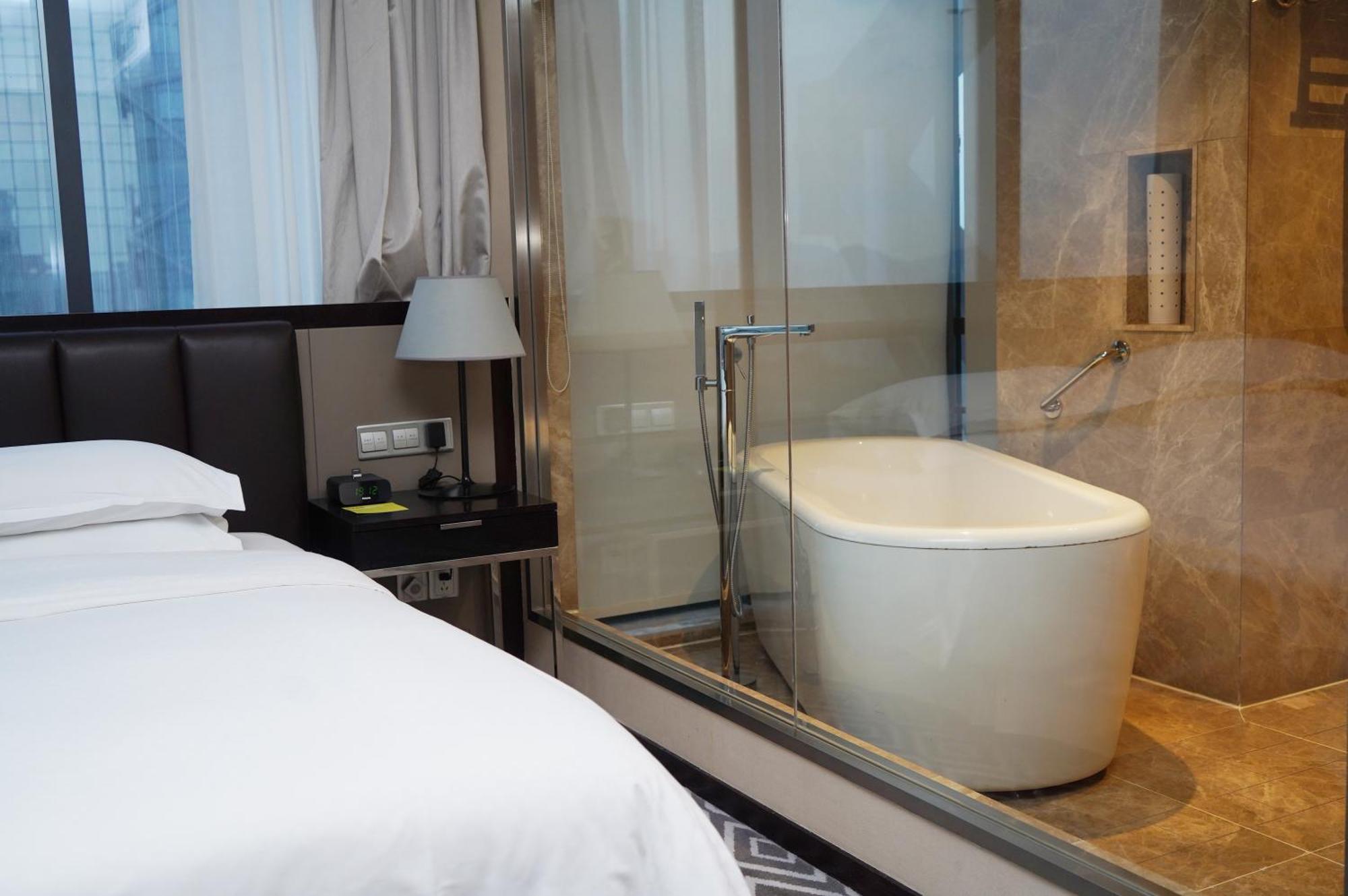 Four Points By Sheraton Qingdao, West Coast Bagian luar foto