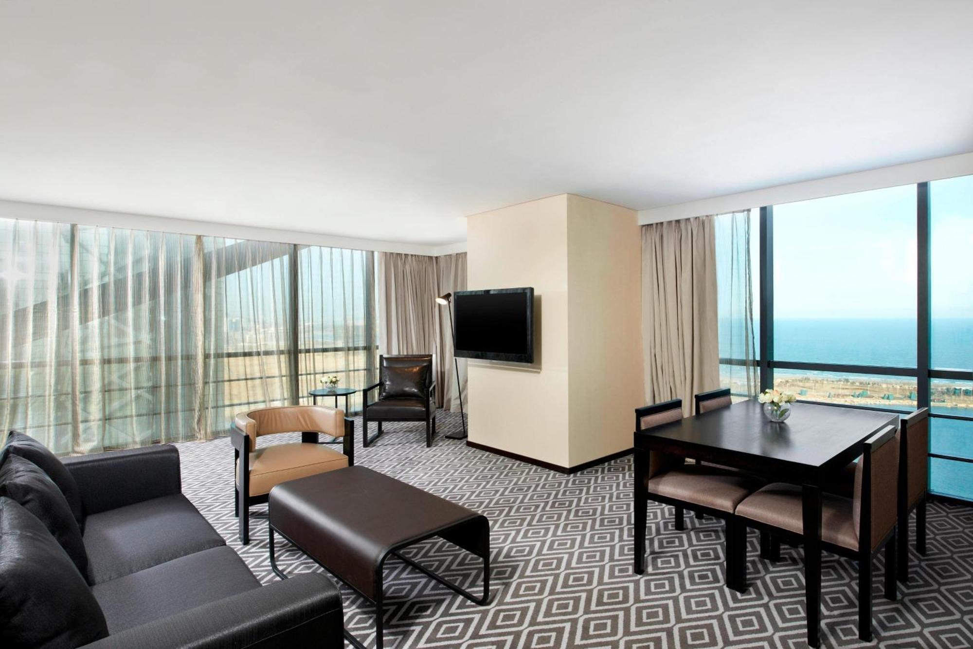Four Points By Sheraton Qingdao, West Coast Bagian luar foto