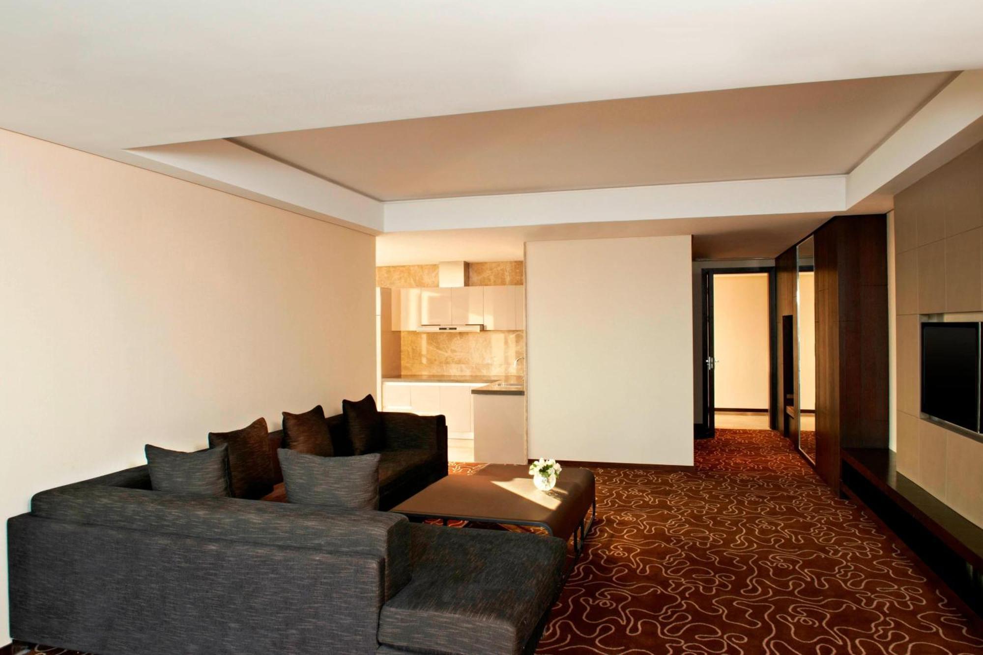Four Points By Sheraton Qingdao, West Coast Bagian luar foto