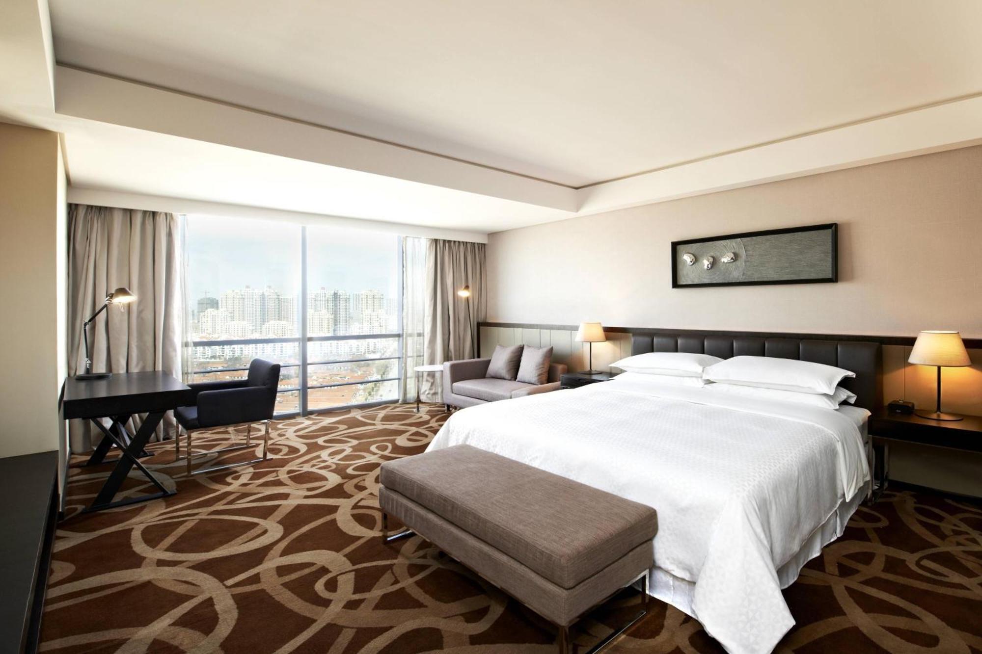 Four Points By Sheraton Qingdao, West Coast Bagian luar foto