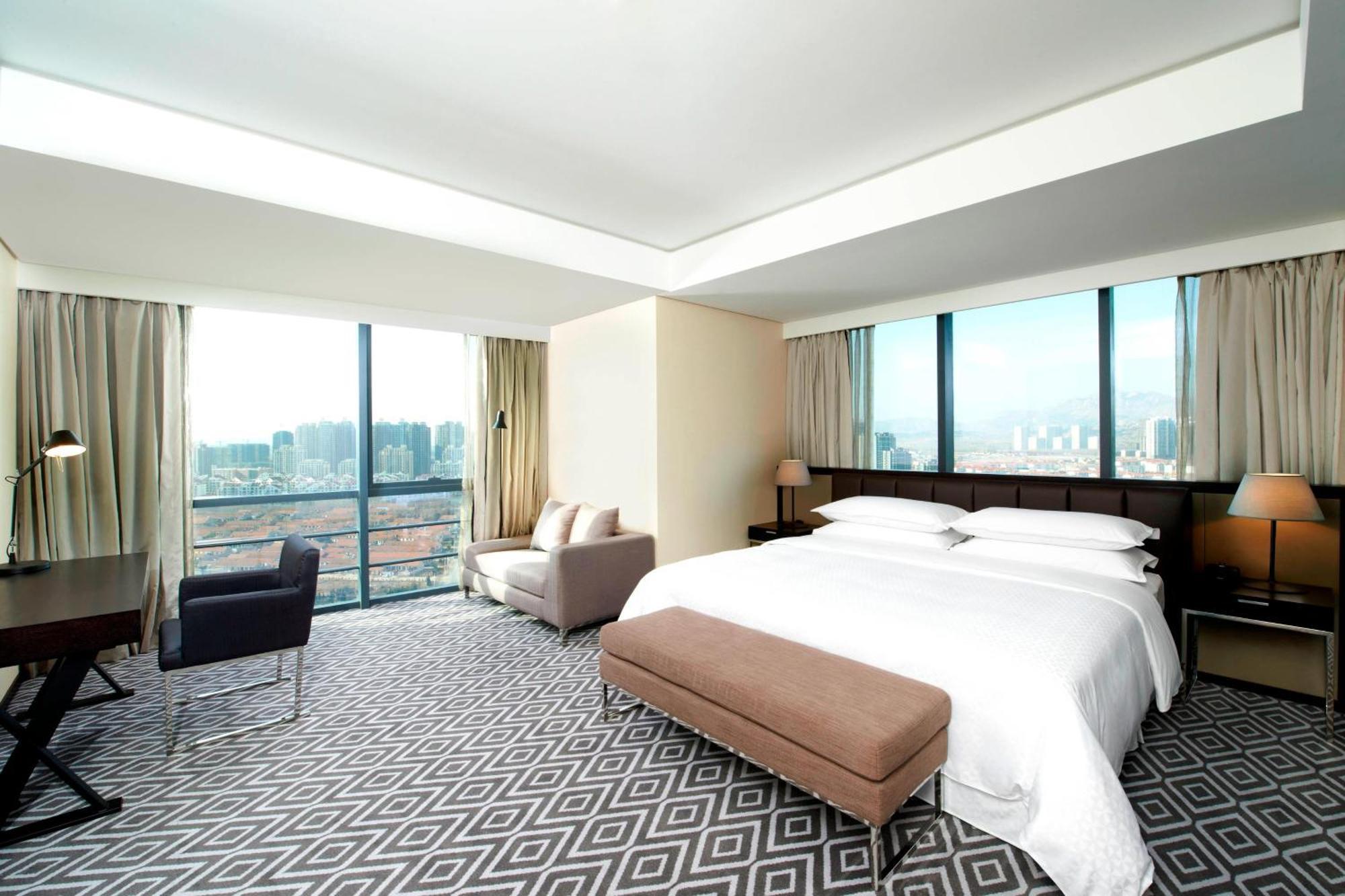 Four Points By Sheraton Qingdao, West Coast Bagian luar foto