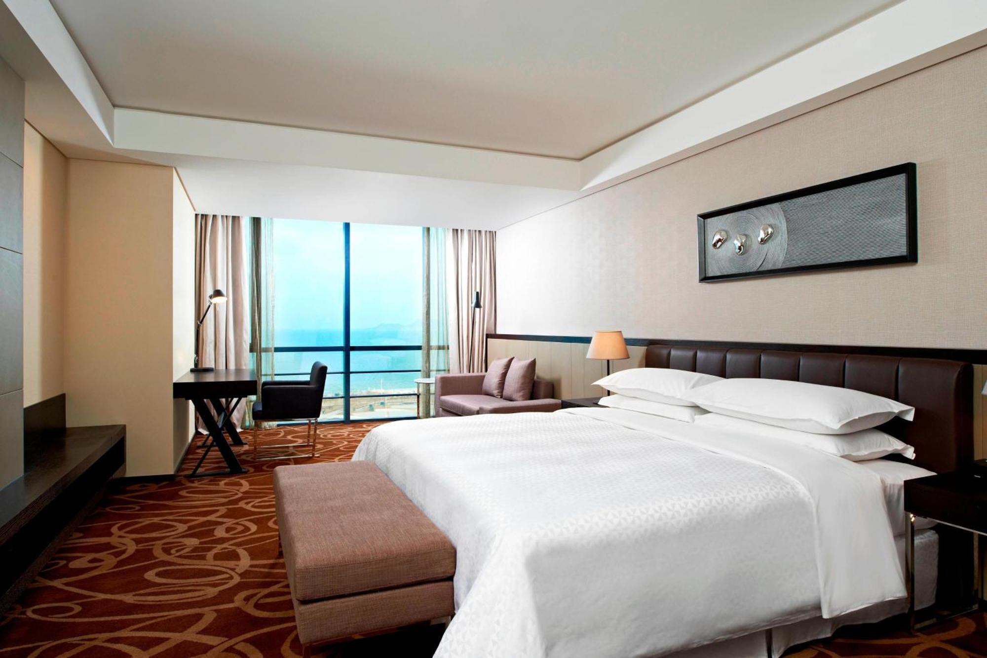 Four Points By Sheraton Qingdao, West Coast Bagian luar foto