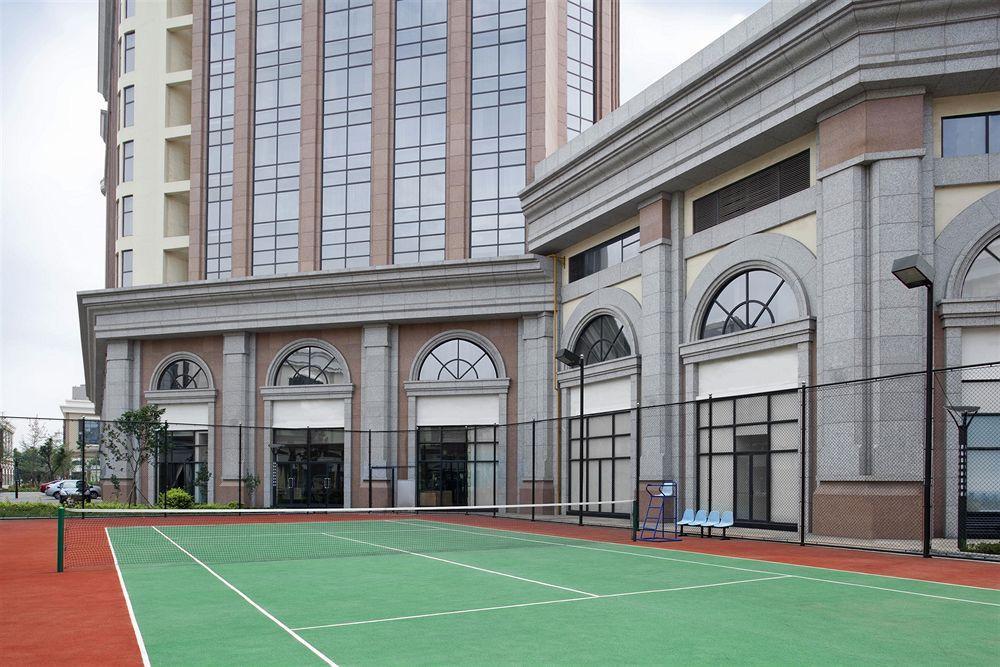 Four Points By Sheraton Qingdao, West Coast Bagian luar foto