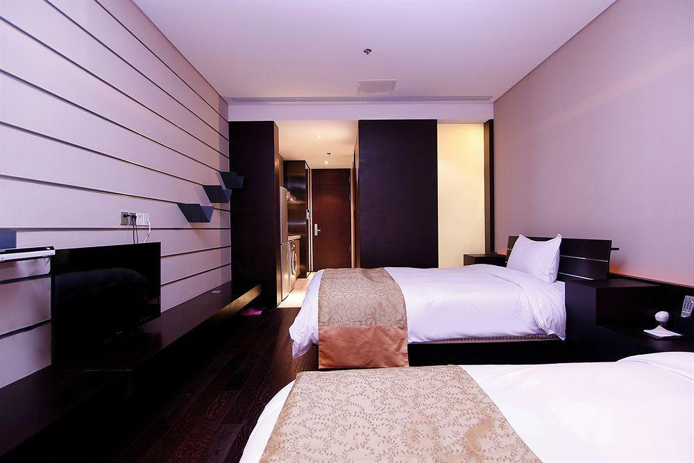 Four Points By Sheraton Qingdao, West Coast Bagian luar foto