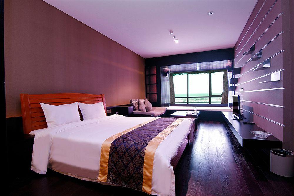Four Points By Sheraton Qingdao, West Coast Bagian luar foto