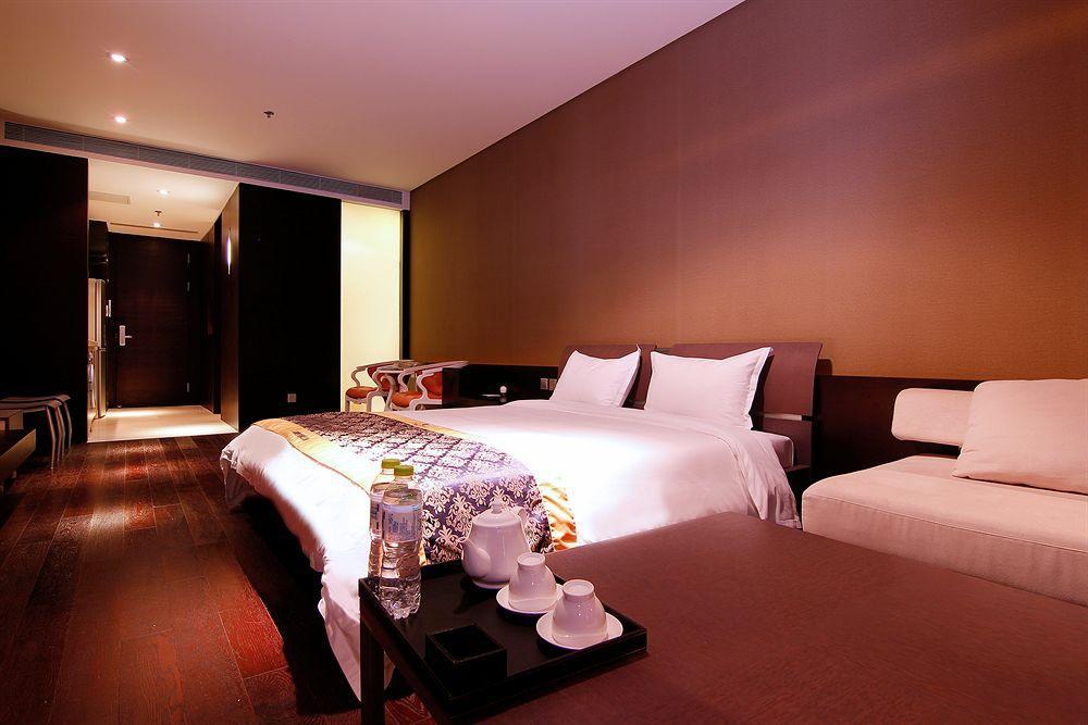 Four Points By Sheraton Qingdao, West Coast Bagian luar foto