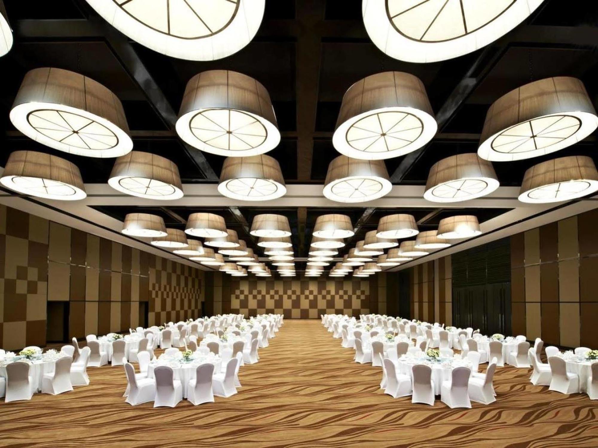 Four Points By Sheraton Qingdao, West Coast Bagian luar foto