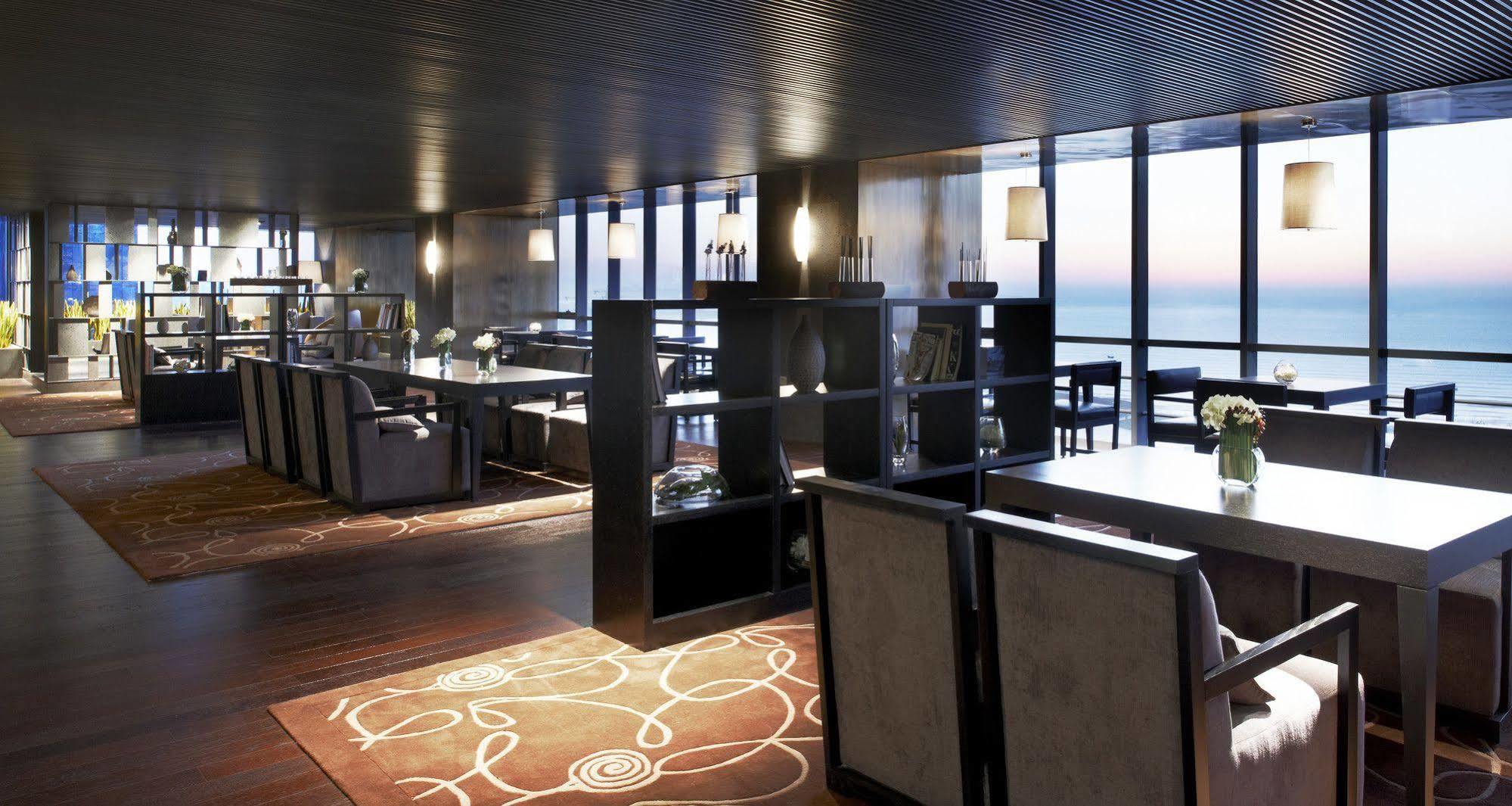 Four Points By Sheraton Qingdao, West Coast Bagian luar foto